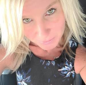 Meet your Posher, Cara